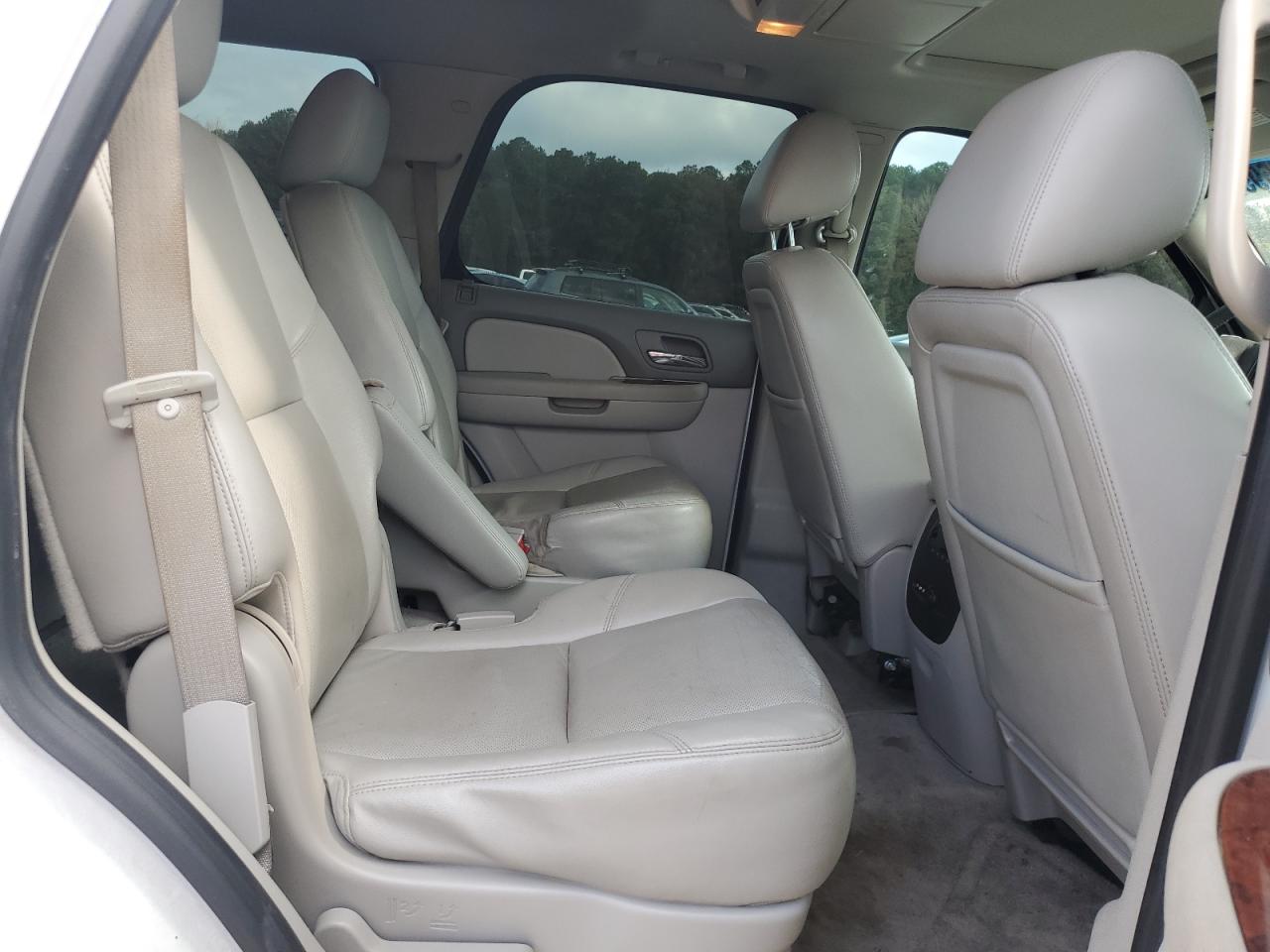 GMC Yukon Slt Image 13