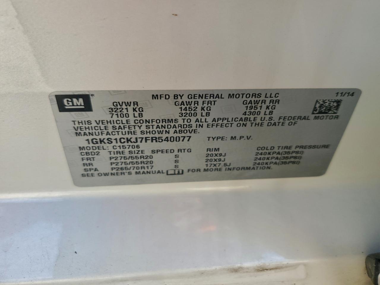 GMC Yukon Denali Image 10