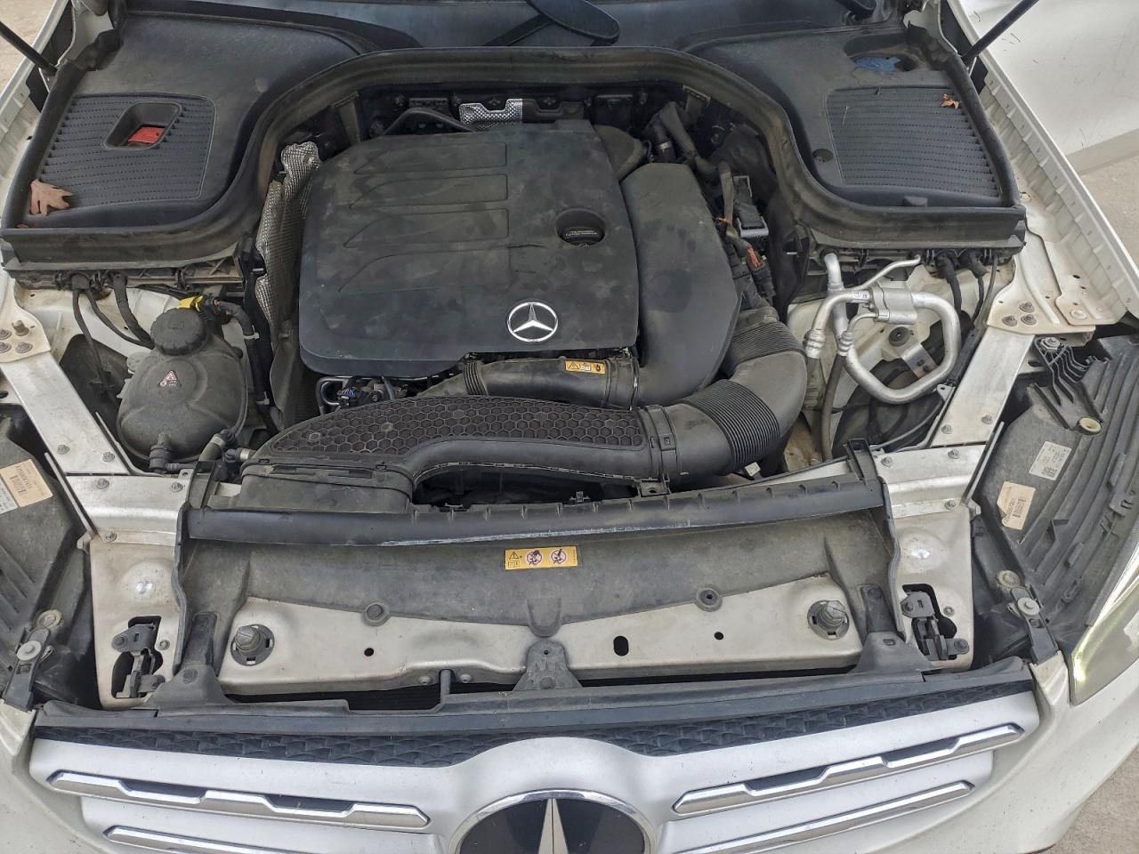 Mercedes-Benz GLC 300 Image 13