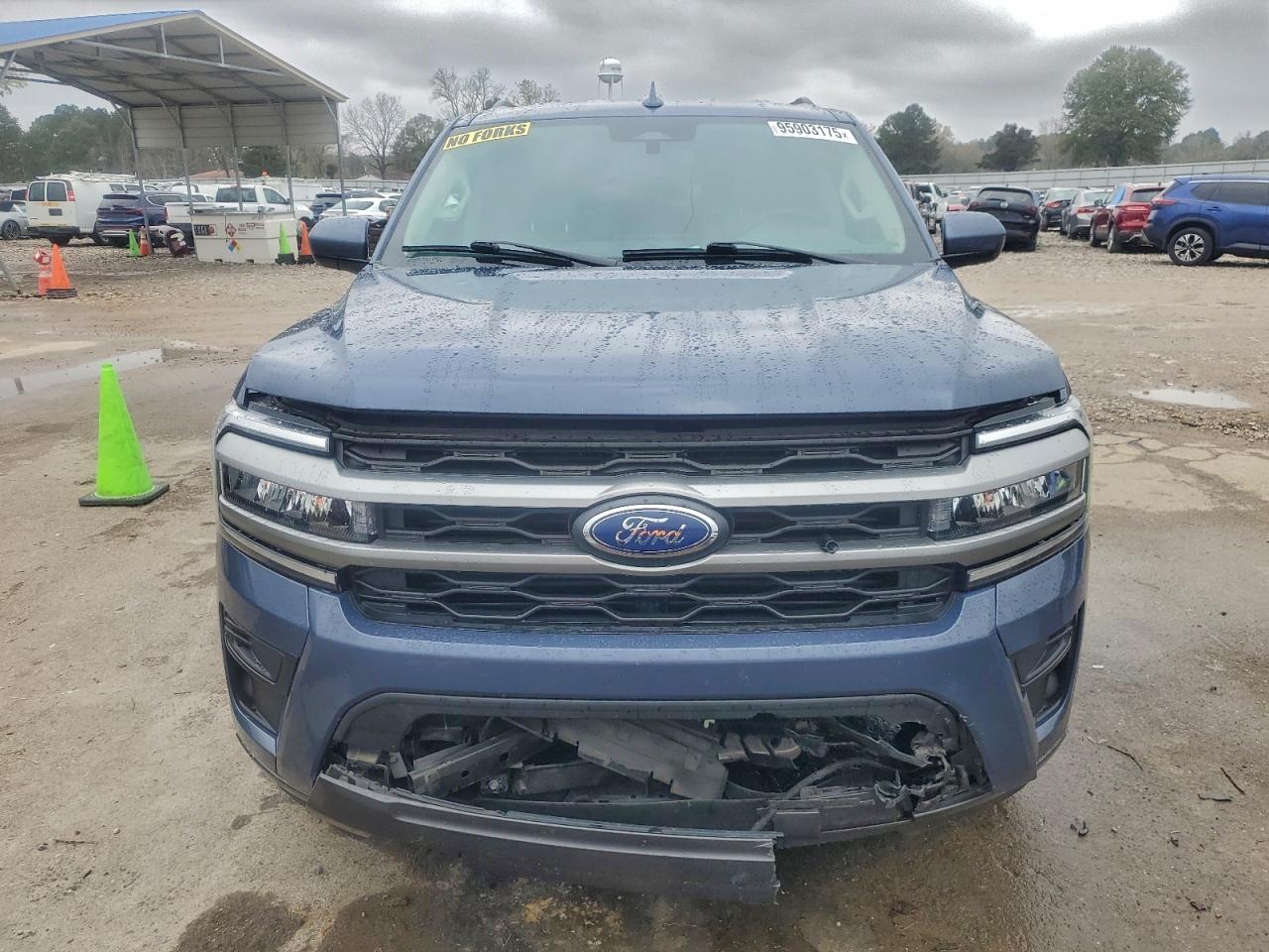 Ford Expedition Xlt Image 10