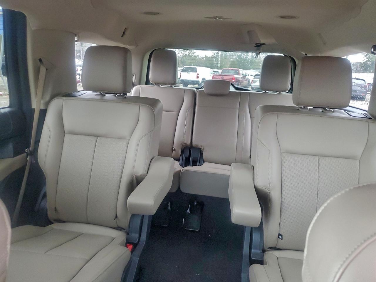 Ford Expedition Xlt Image 11