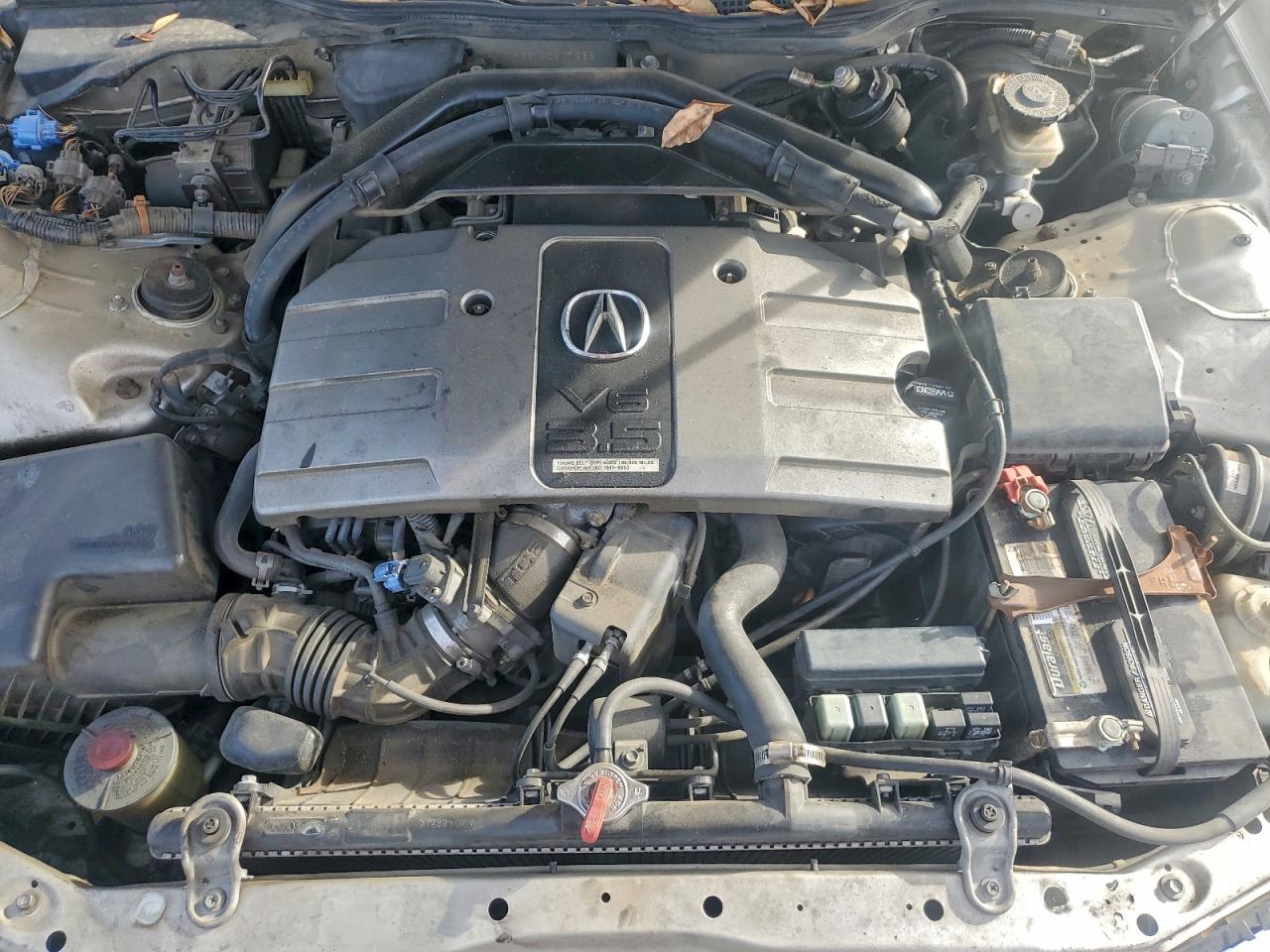 Acura RL Image 10