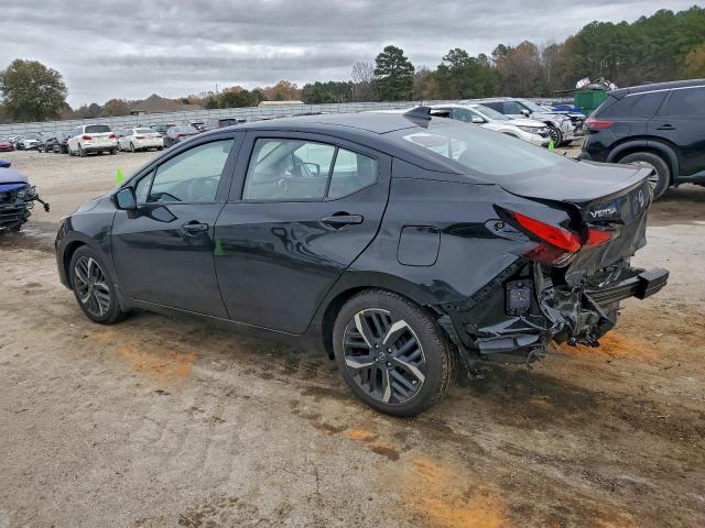 Nissan Versa Sr Image 2