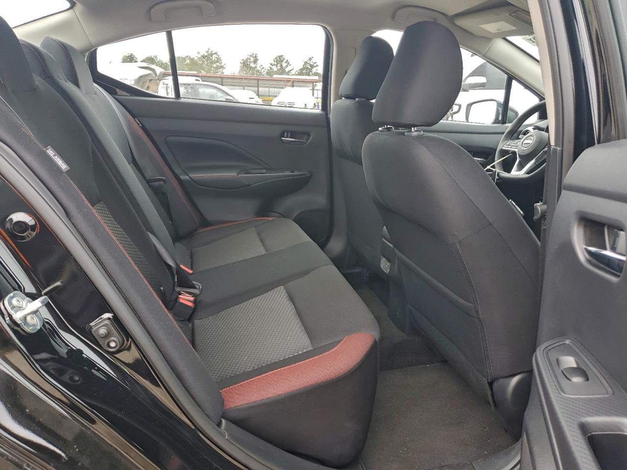 Nissan Versa Sr Image 8