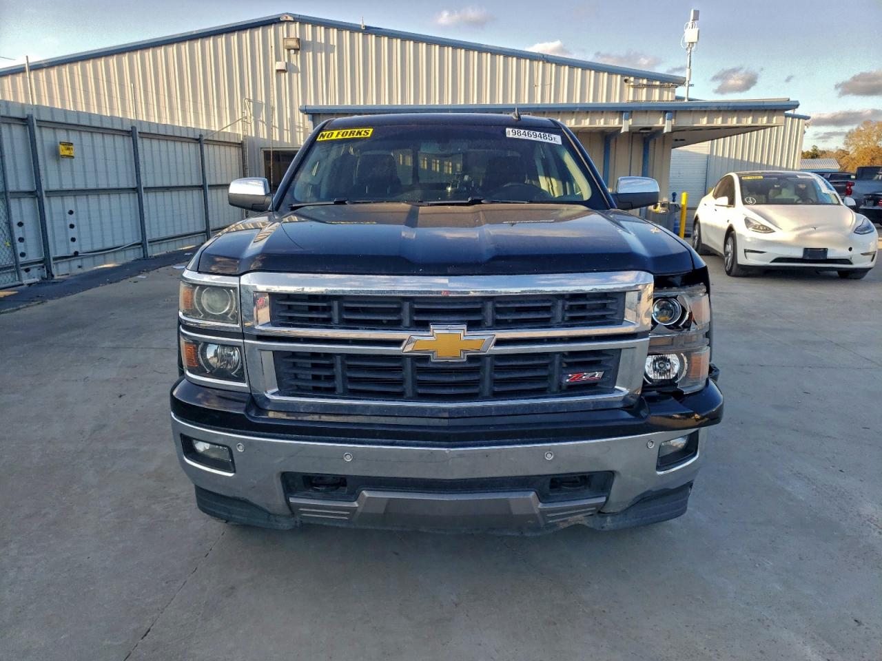 Chevrolet Silverado K1500 Ltz Image 9