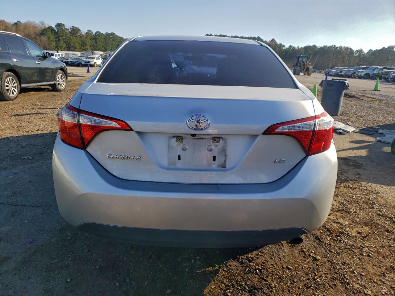 Toyota Corolla L Image 8