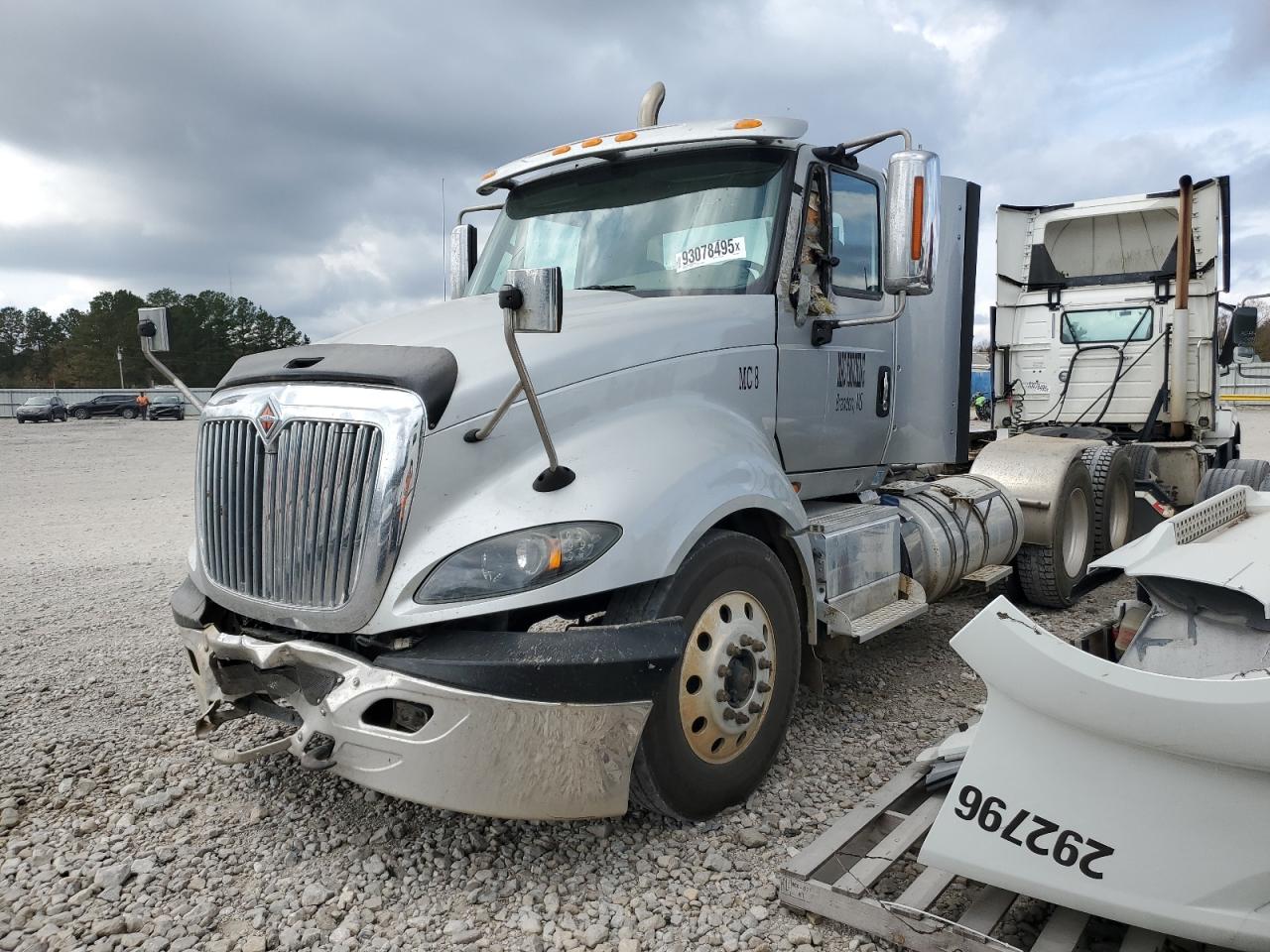 International Prostar Image 1