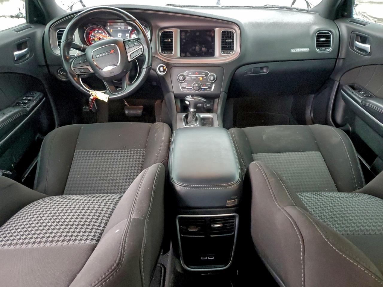 Dodge Charger R/t Image 5