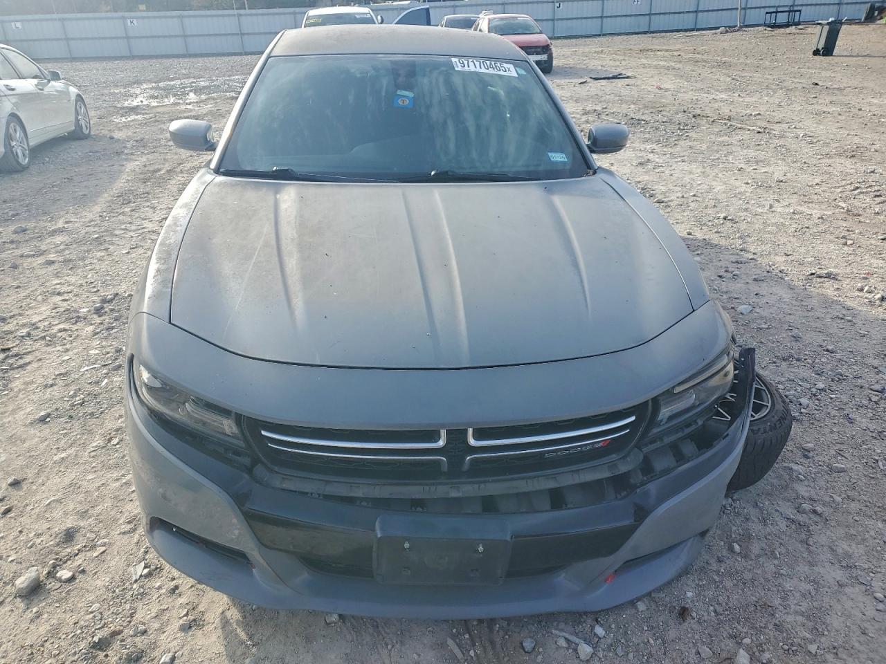 Dodge Charger Se Image 5