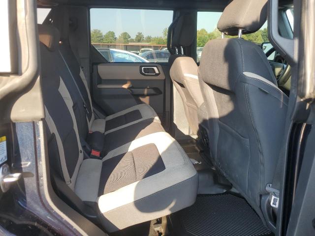 Ford Bronco Base Image 12