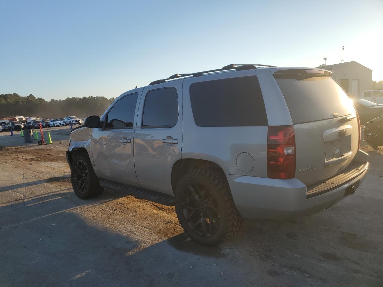 Chevrolet Tahoe K1500 Image 3