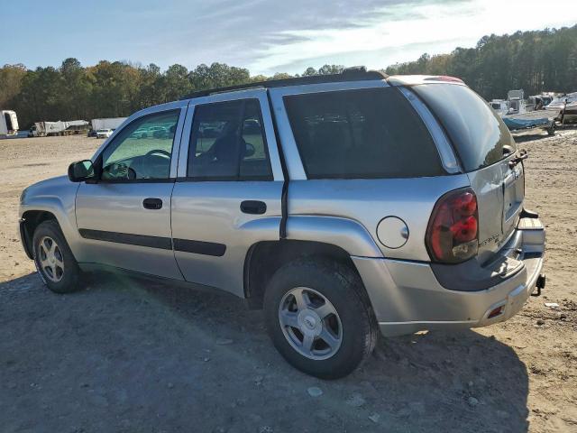 Chevrolet Trailblazer Ls Image 2
