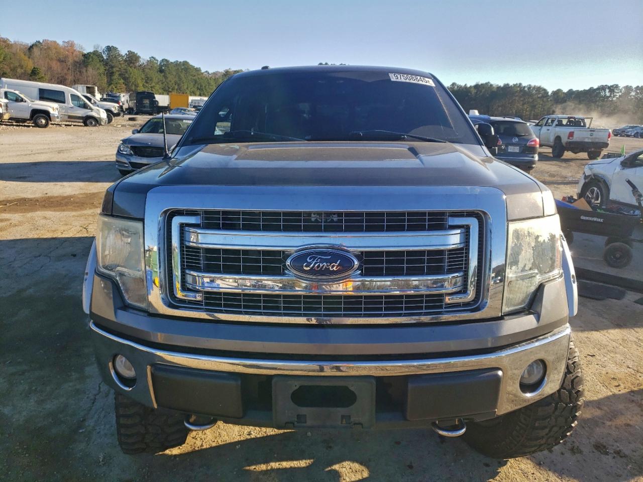 Ford F-150 Supercrew Image 11