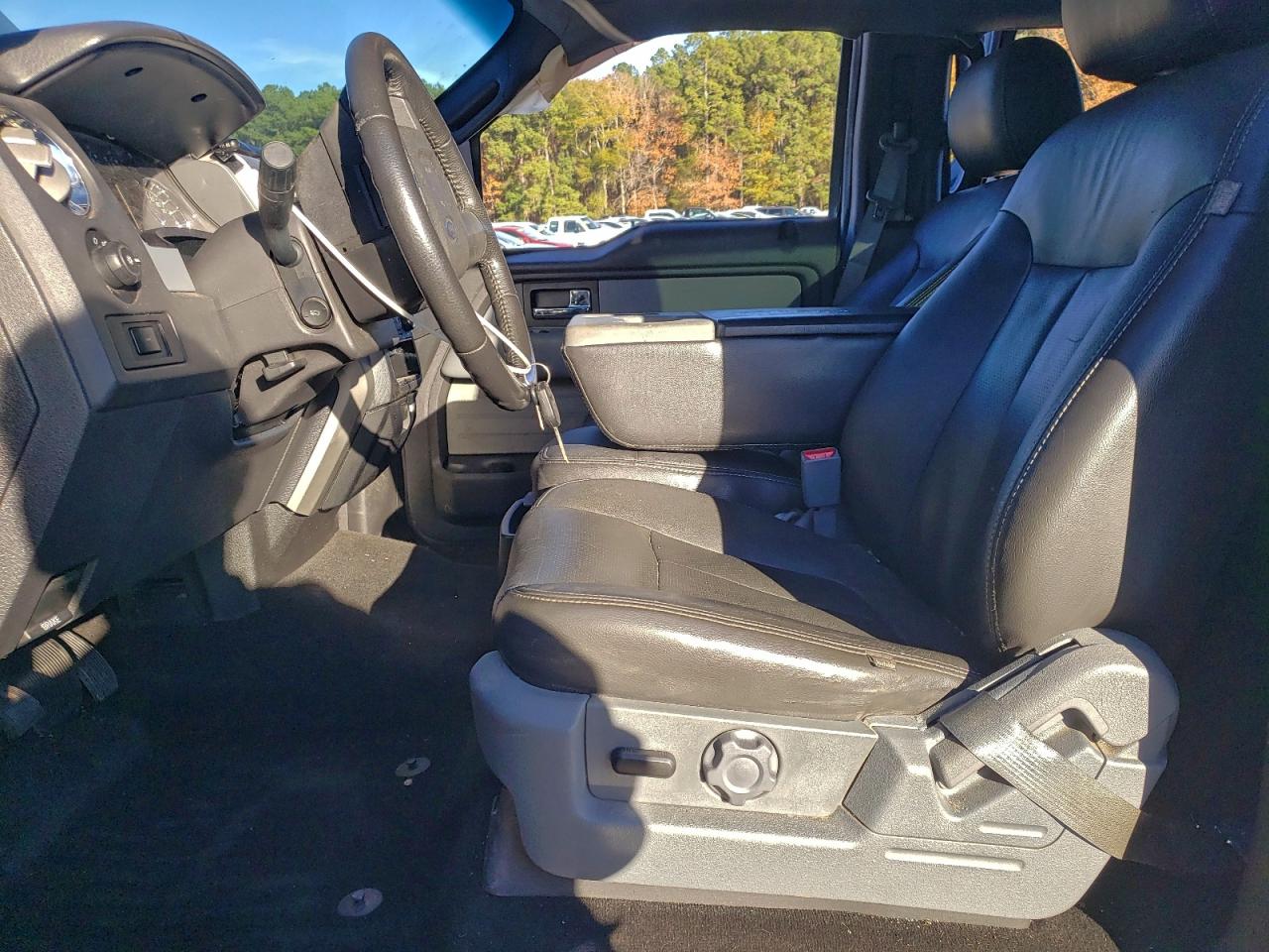 Ford F-150 Supercrew Image 10