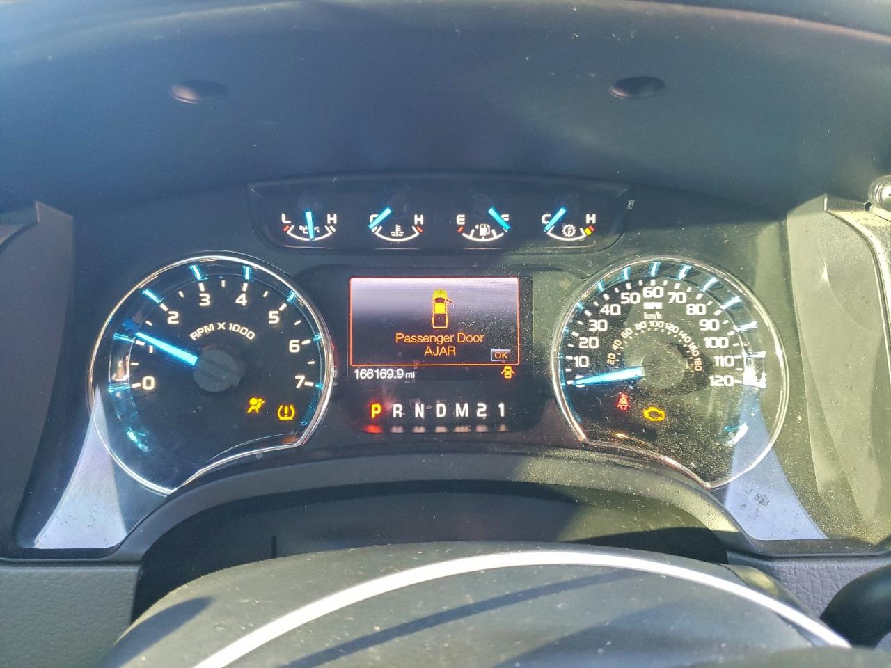 Ford F-150 Supercrew Image 8