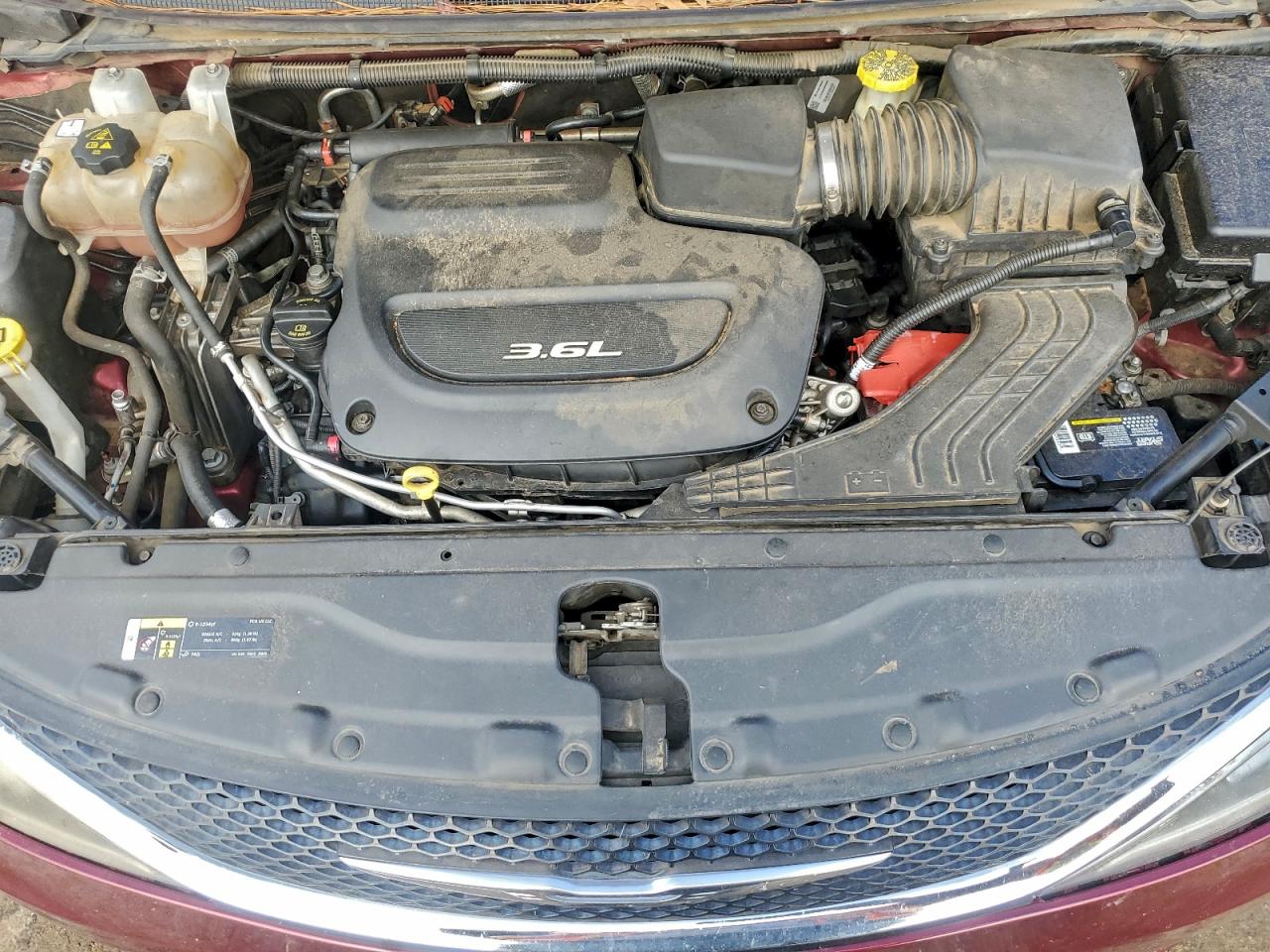 Chrysler Pacifica Touring Plus Image 9