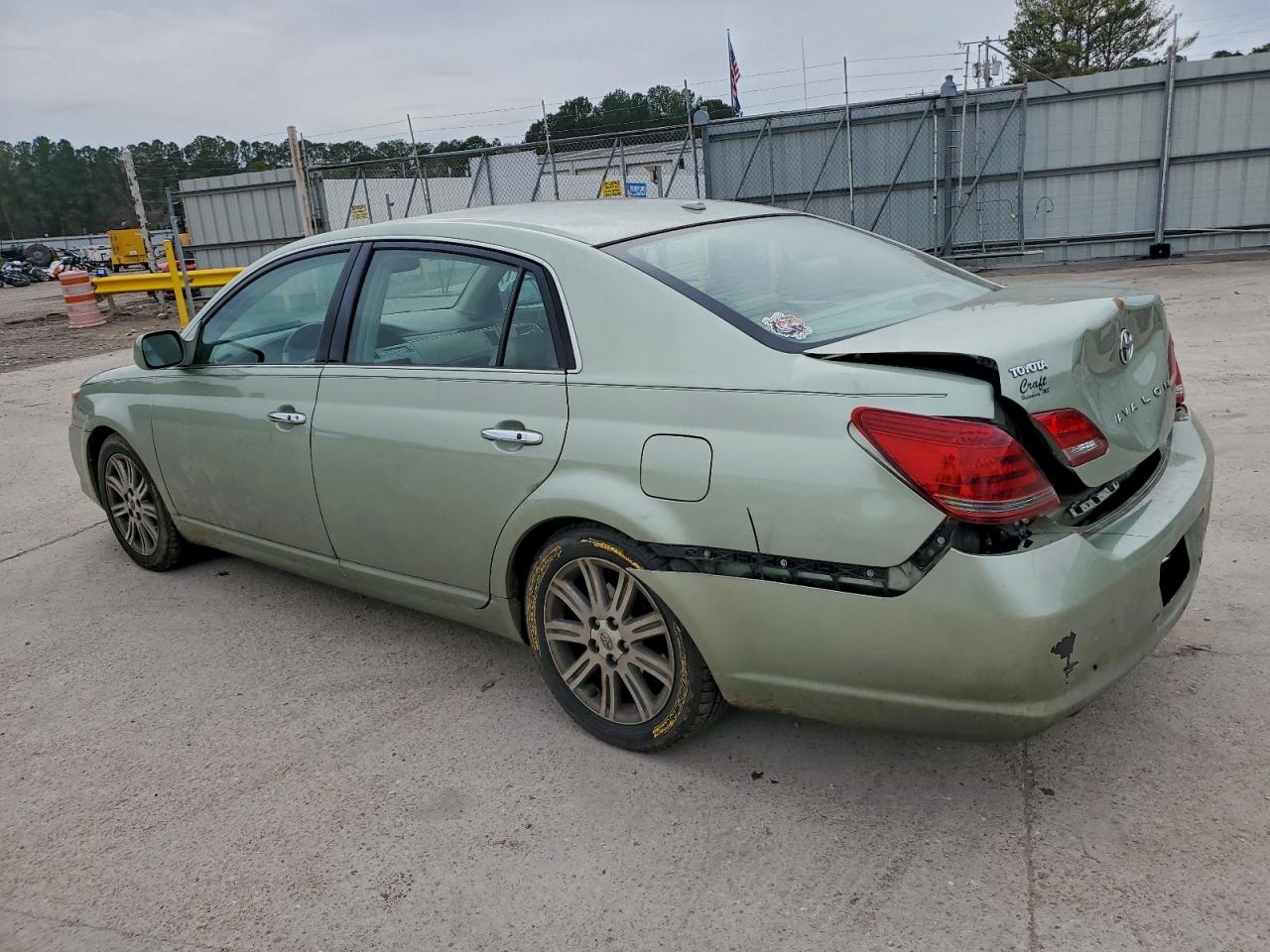 Toyota Avalon Xl Image 6