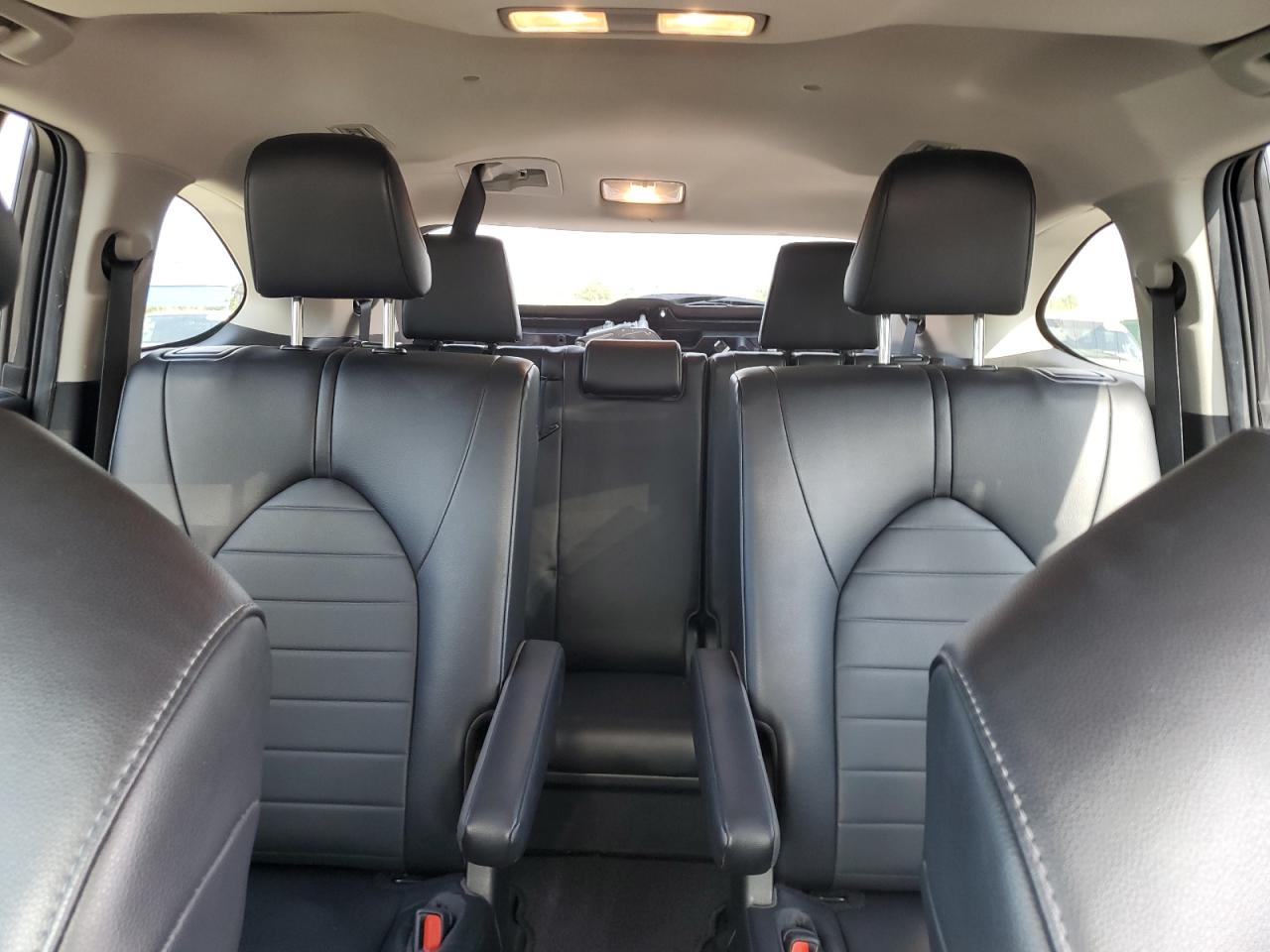 Toyota Highlander L Image 7