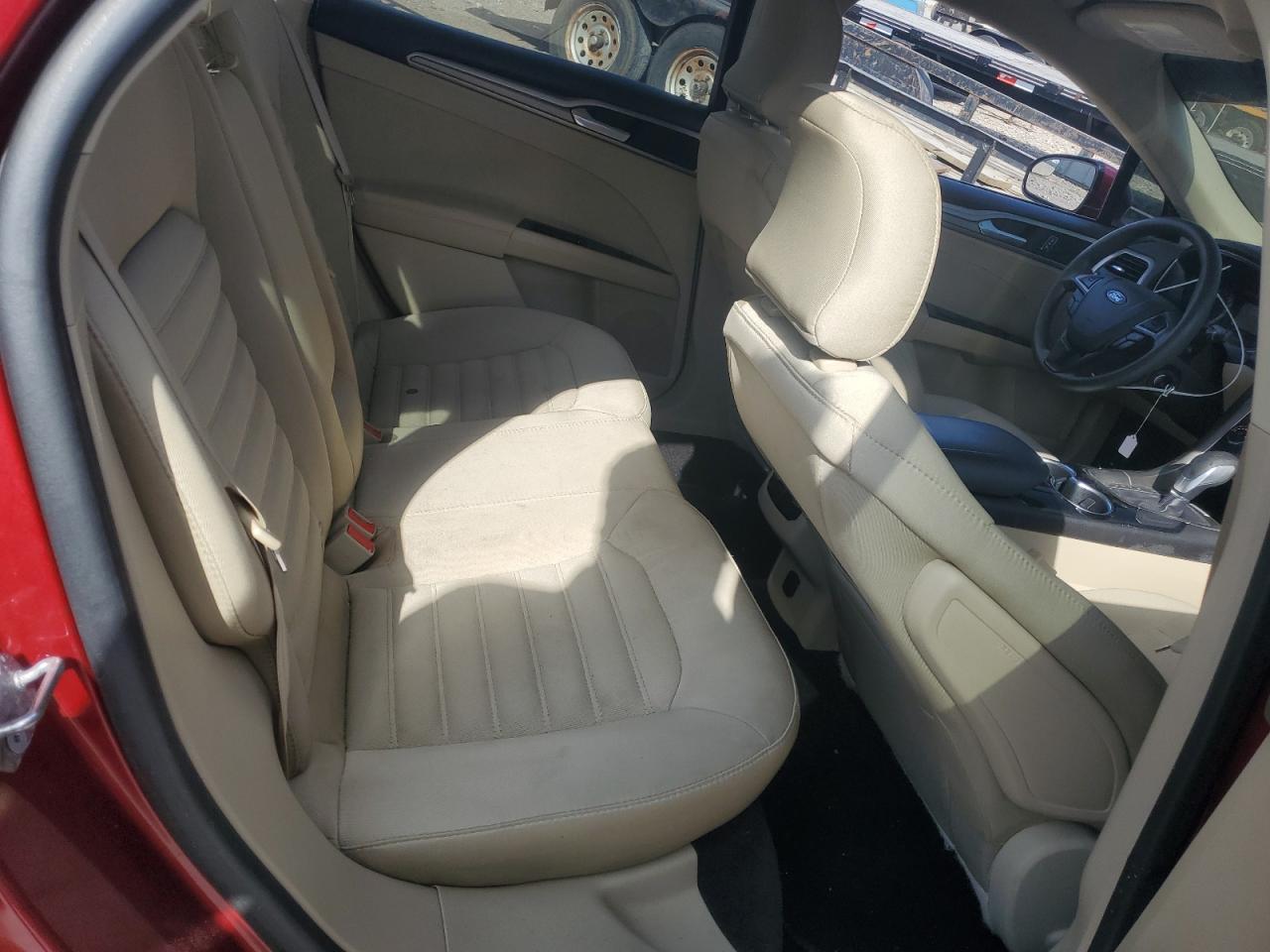 Ford Fusion Se Image 10