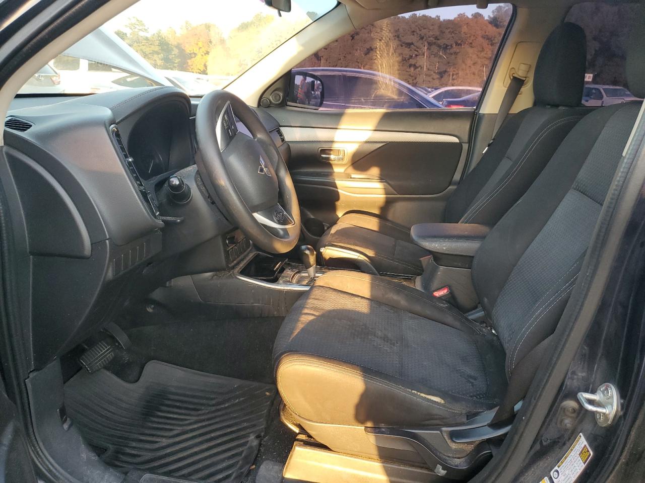 Mitsubishi Outlander Es Image 7