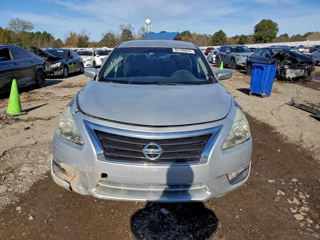 Nissan Altima 2.5 Image 4