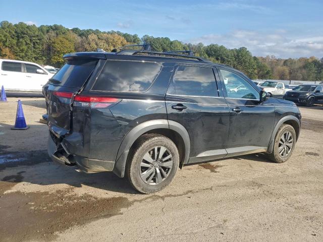 Nissan Pathfinder Sv Image 9