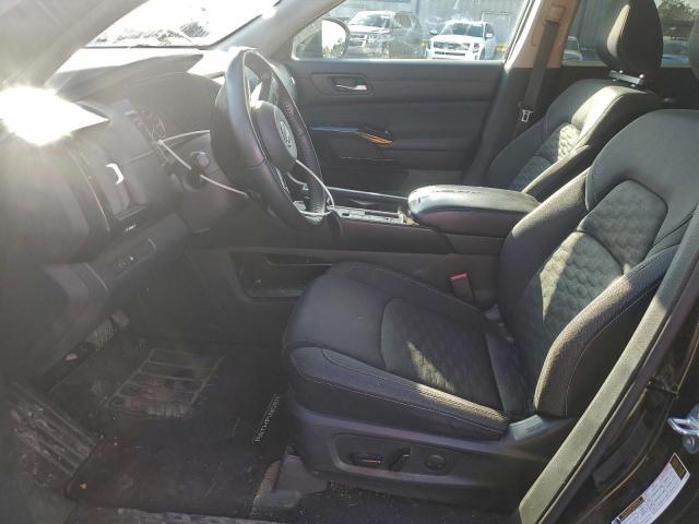 Nissan Pathfinder Sv Image 3