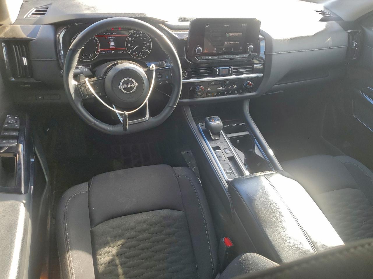 Nissan Pathfinder Sv Image 11