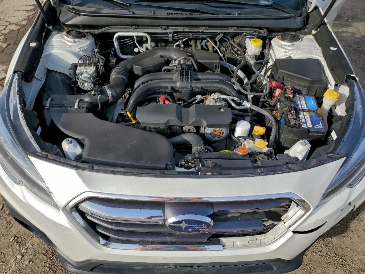 Subaru Outback 2.5i Limited Image 7