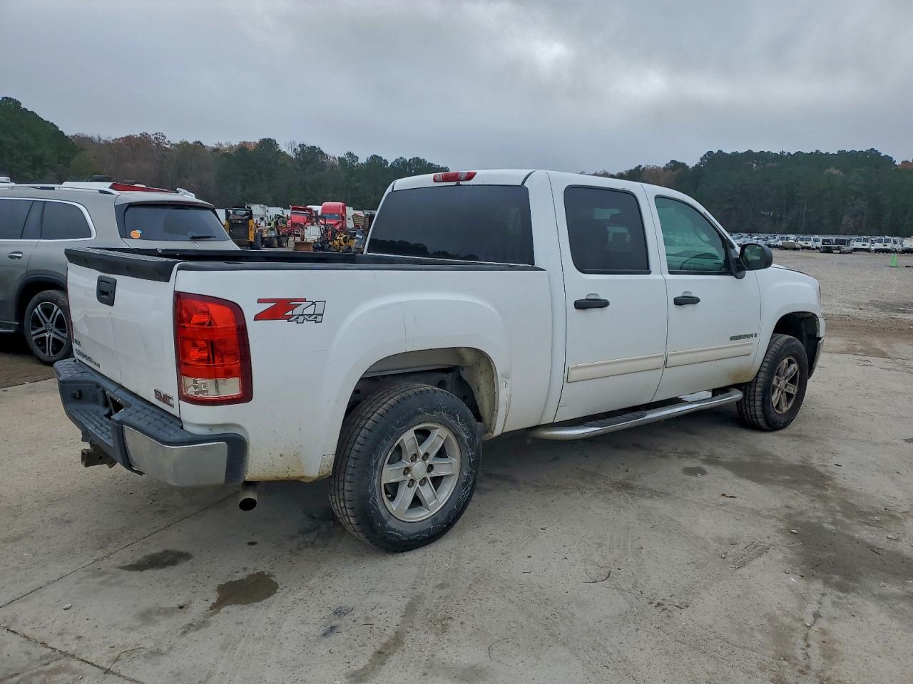 GMC Sierra K1500 Sle Image 3