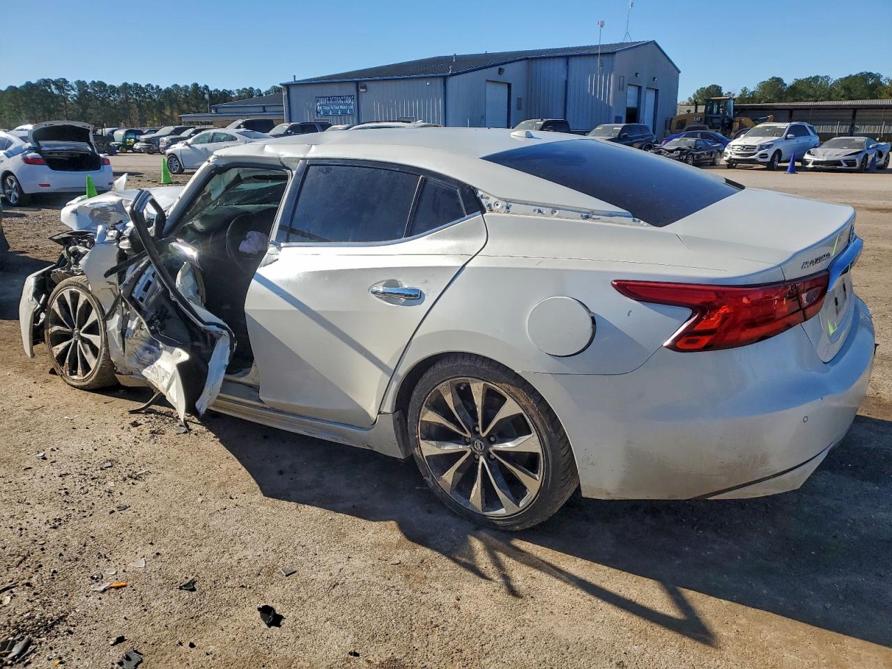 Nissan Maxima 3.5s Image 10