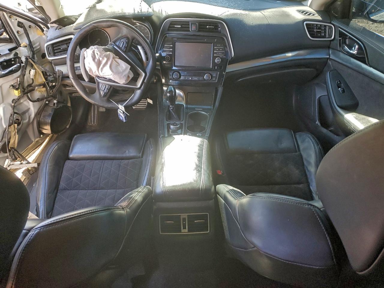 Nissan Maxima 3.5s Image 12