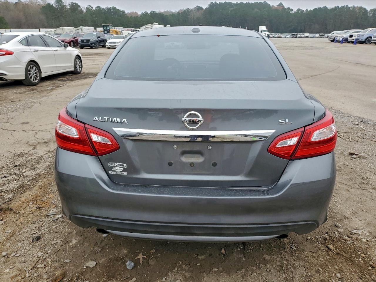 Nissan Altima 2.5 Image 9