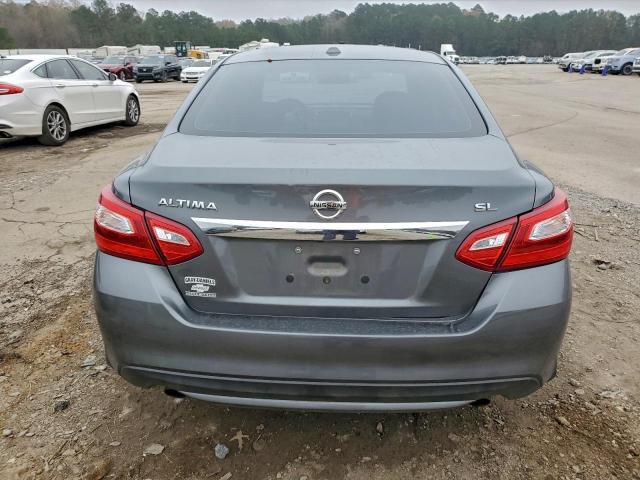 Nissan Altima 2.5 Image 9