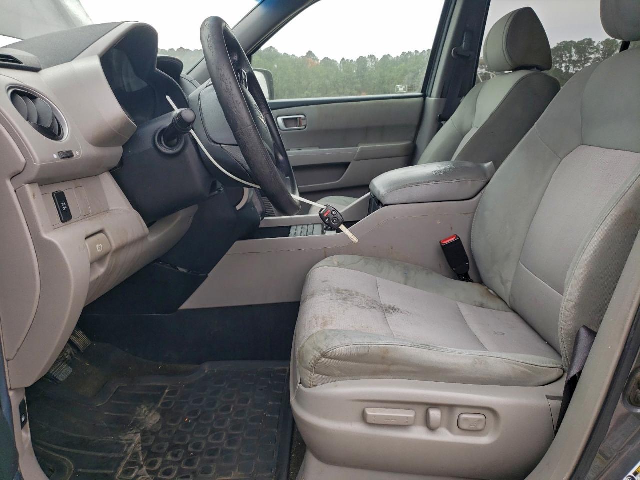 Honda Pilot Ex Image 2