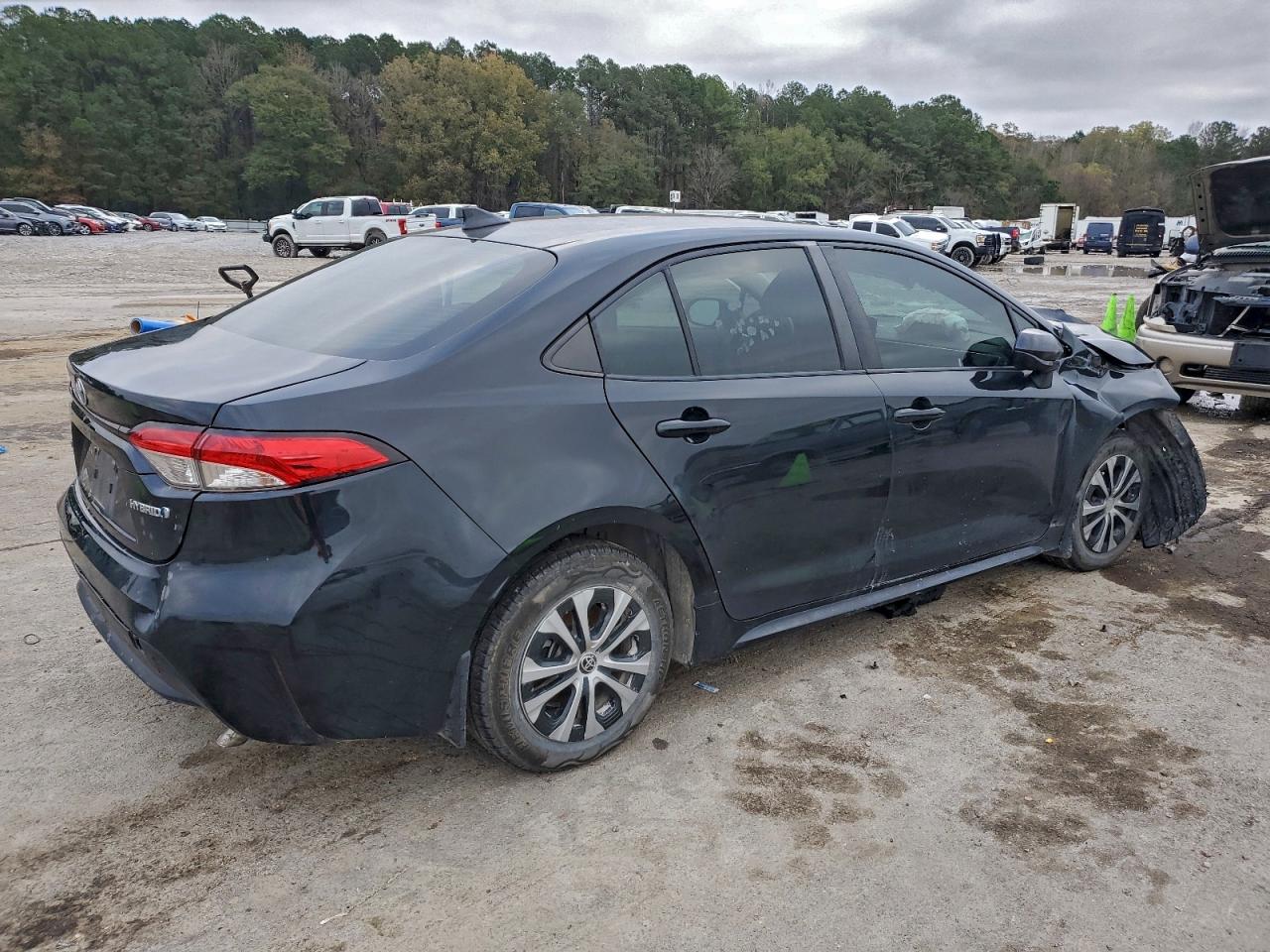 Toyota Corolla Le Image 10
