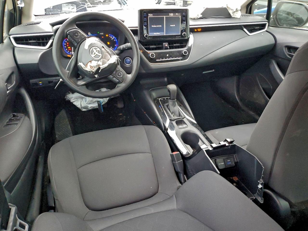 Toyota Corolla Le Image 8