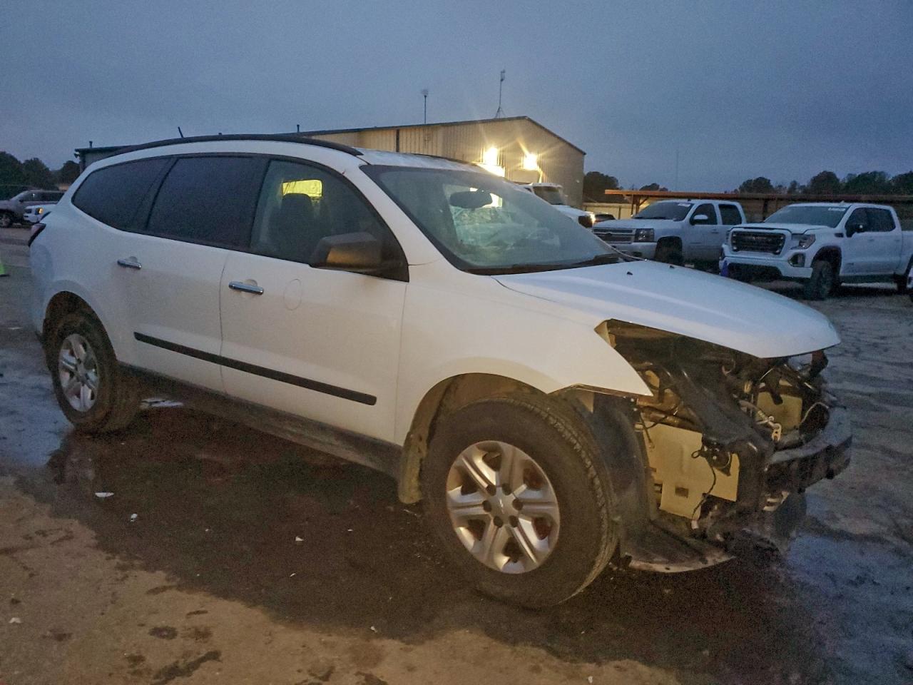 Chevrolet Traverse Ls Image 9