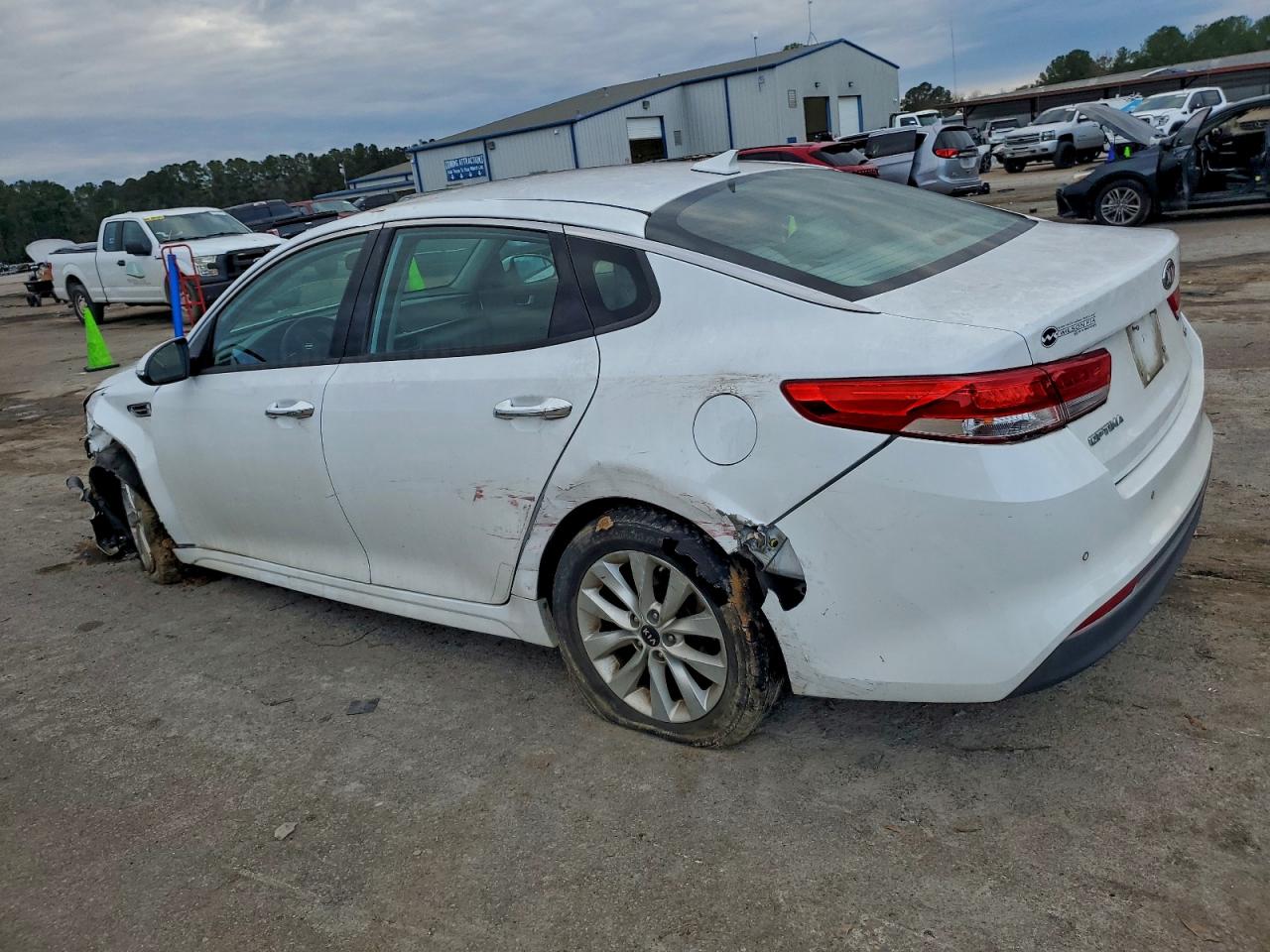 Kia Optima Ex Image 2