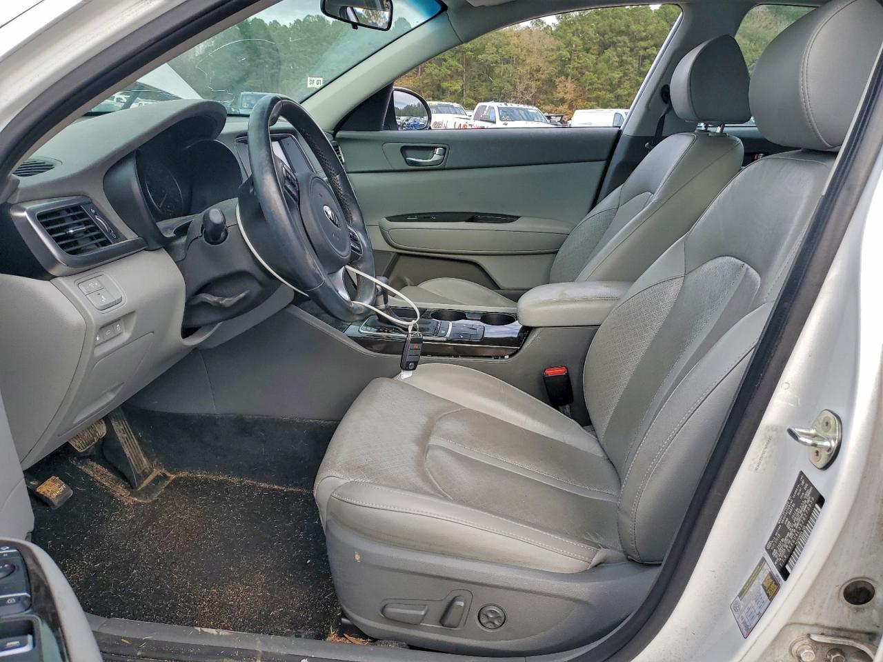 Kia Optima Ex Image 8