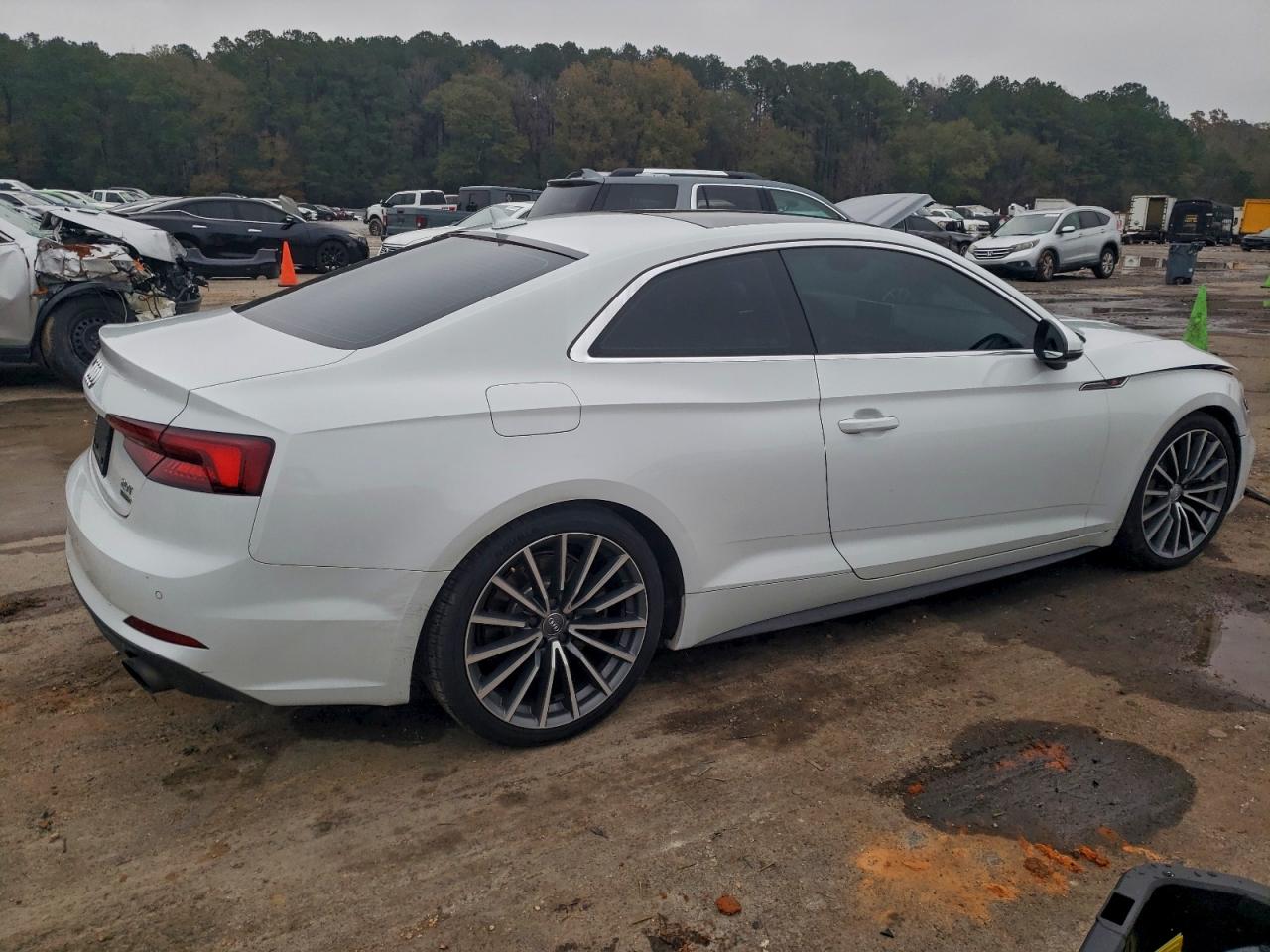 Audi A5 Premium Plus S-line Image 2