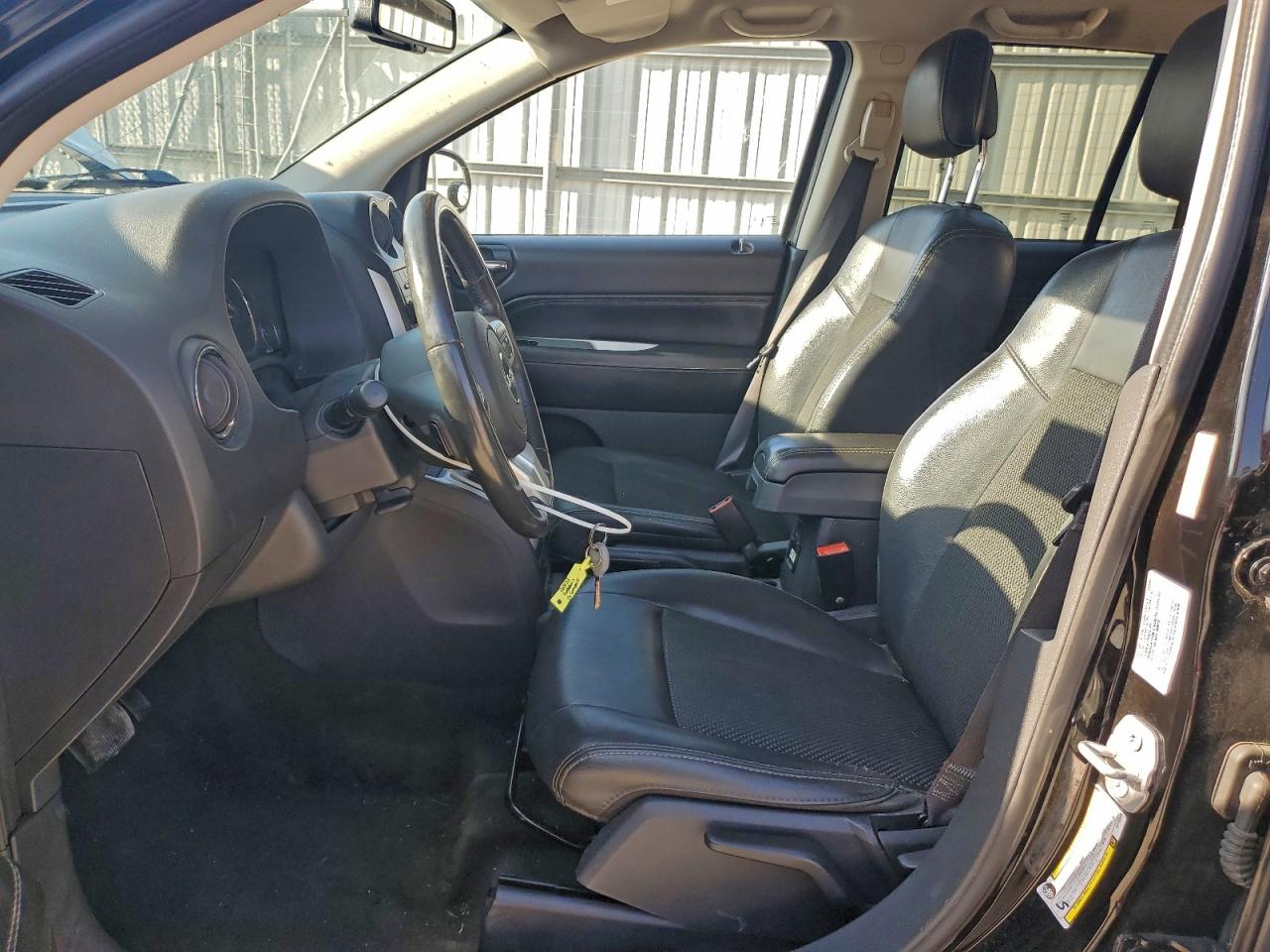 Jeep Compass Latitude Image 10