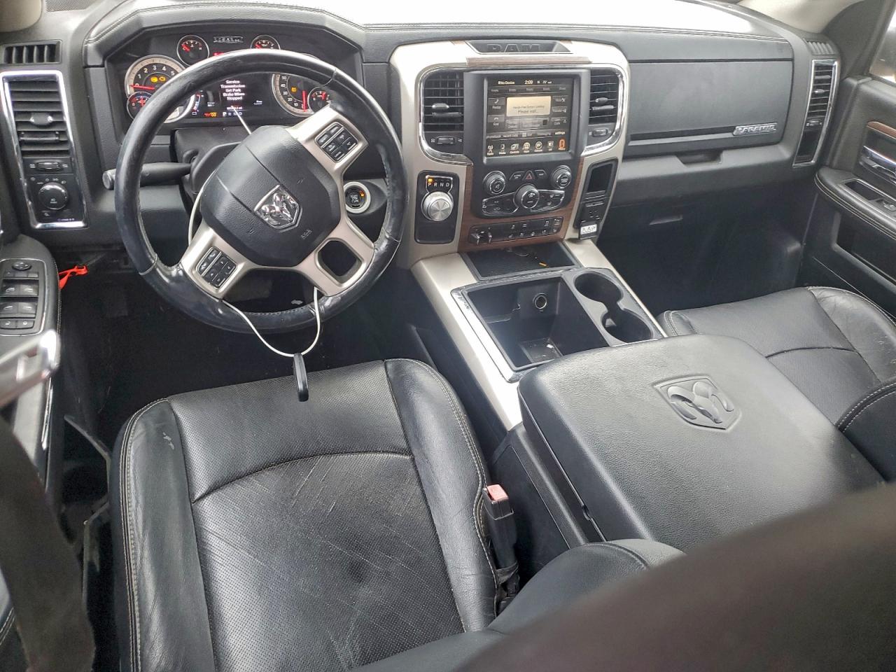 Ram 1500 Laramie Image 3