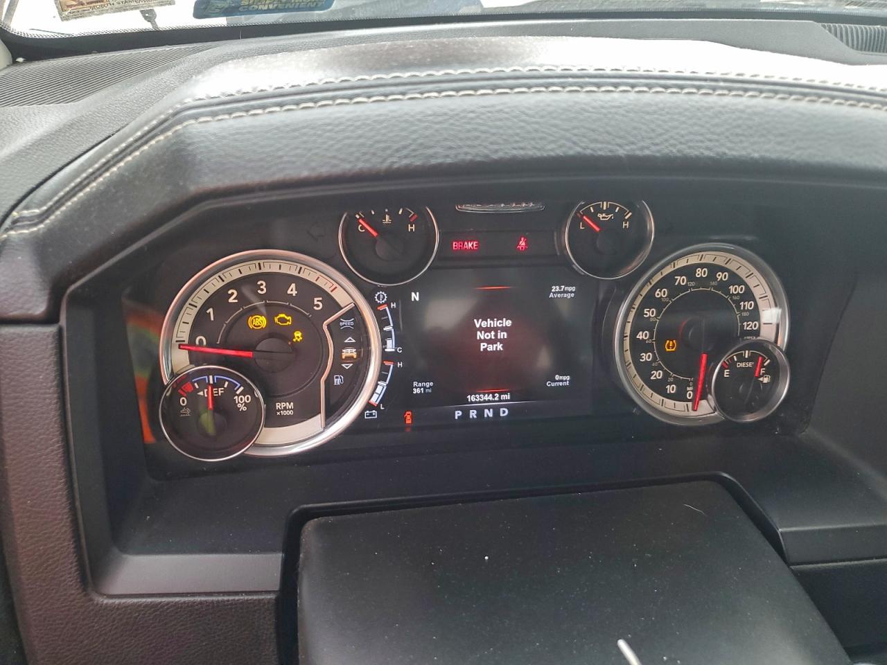 Ram 1500 Laramie Image 10