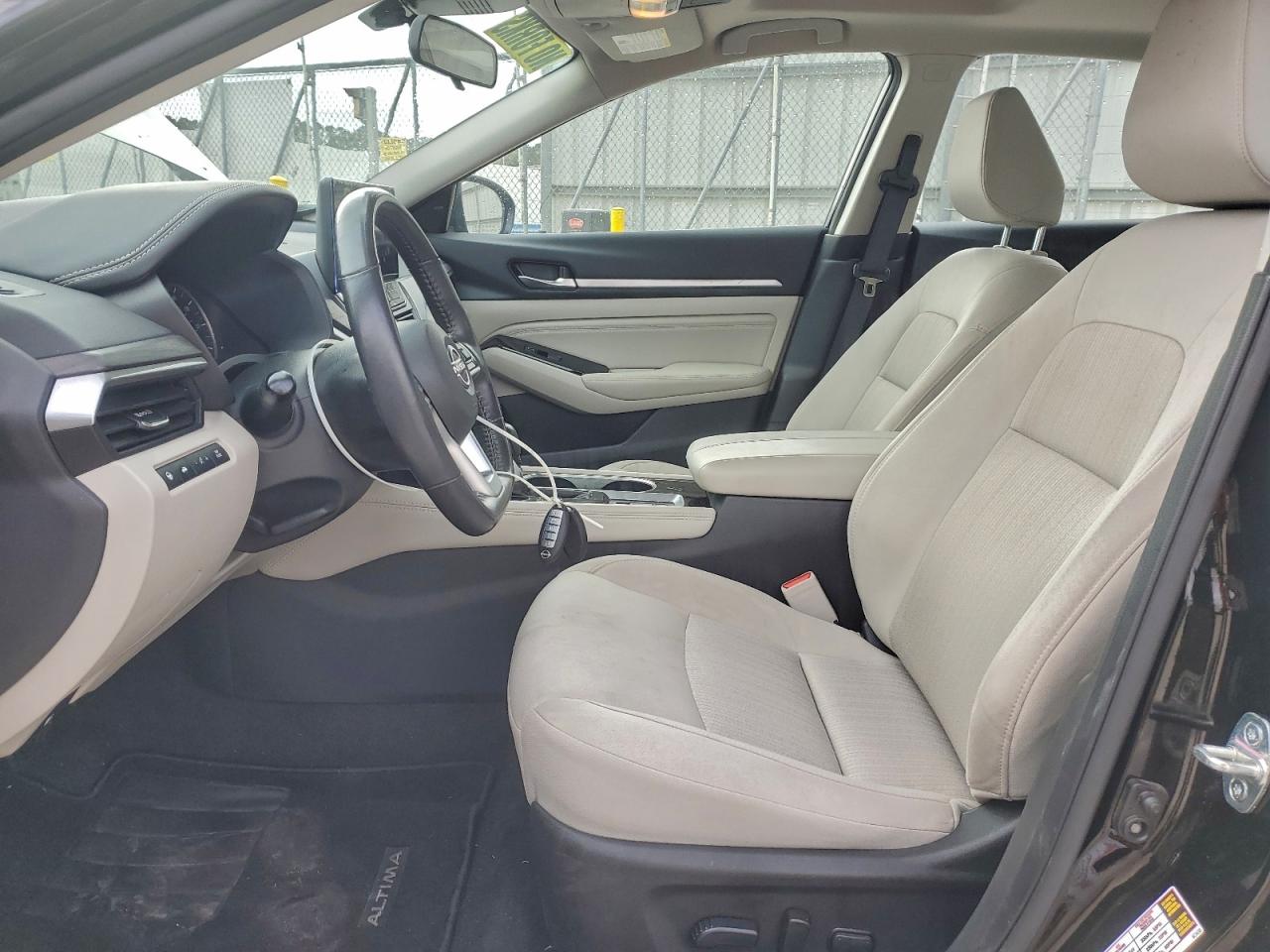 Nissan Altima Sv Image 10