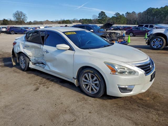 Nissan Altima 2.5 Image 3