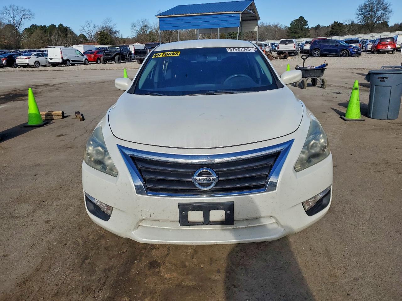 Nissan Altima 2.5 Image 2