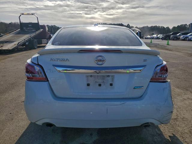 Nissan Altima 2.5 Image 11