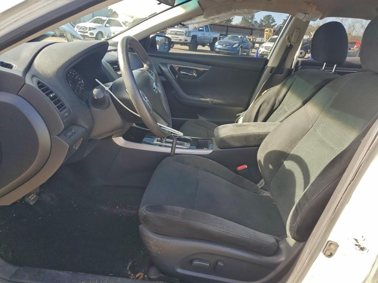 Nissan Altima 2.5 Image 8