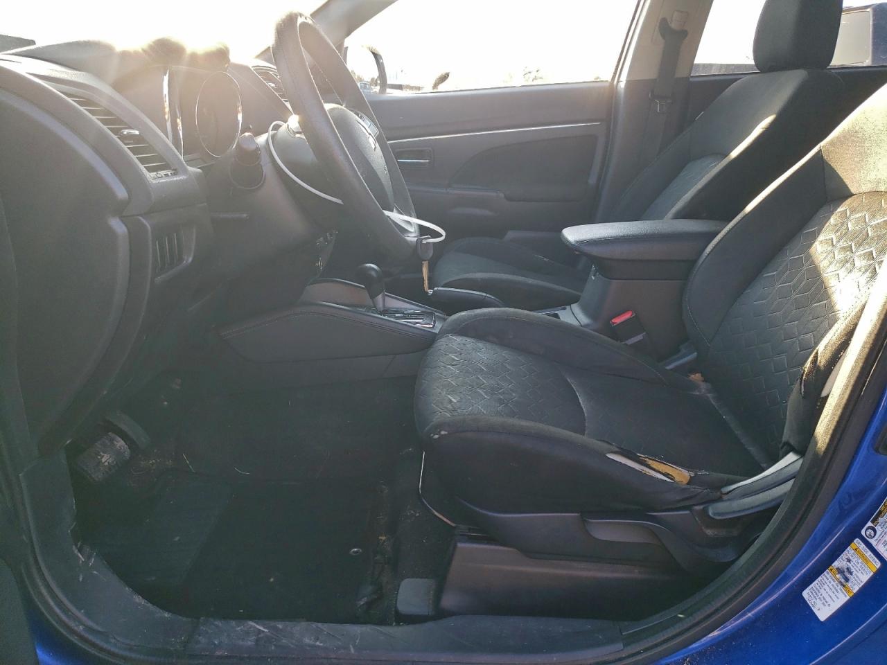 Mitsubishi Outlander Es Image 3